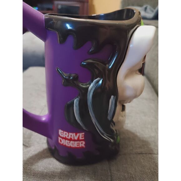 Grave Digger Monster Jam light-up Cup Mug - Picture 2 of 8